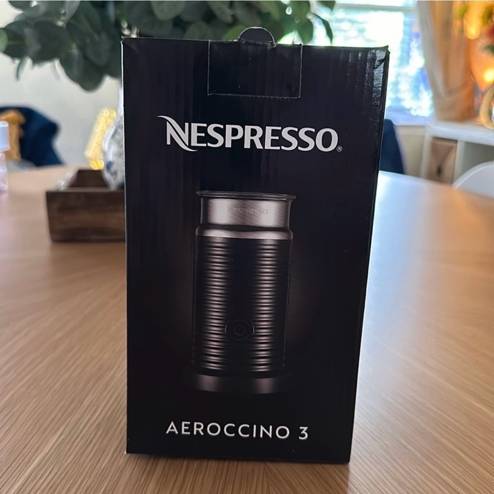 Nespresso Aeroccino 3 Milk Frother - Sleek Black Design